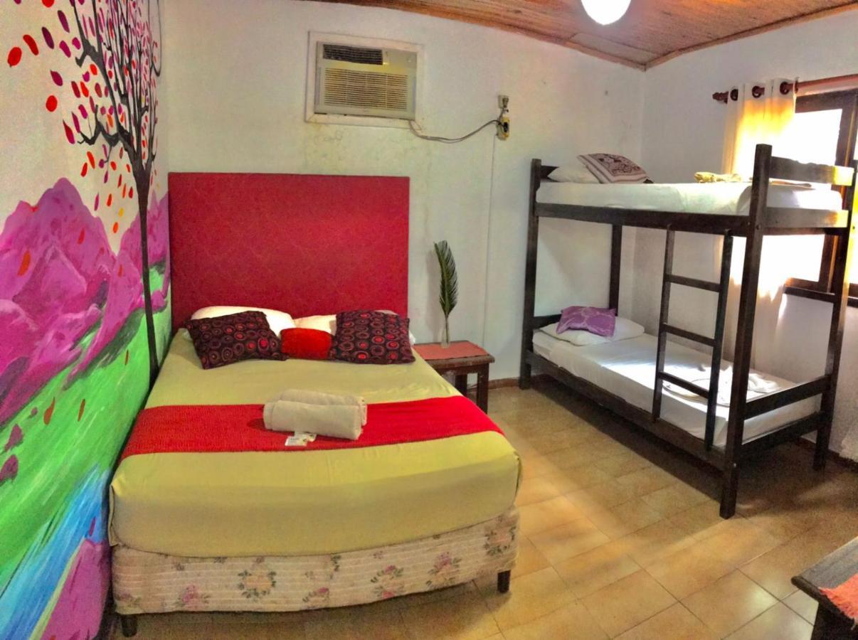 Garden Stone Hostel Πουέρτο Ιγκουασού Εξωτερικό φωτογραφία