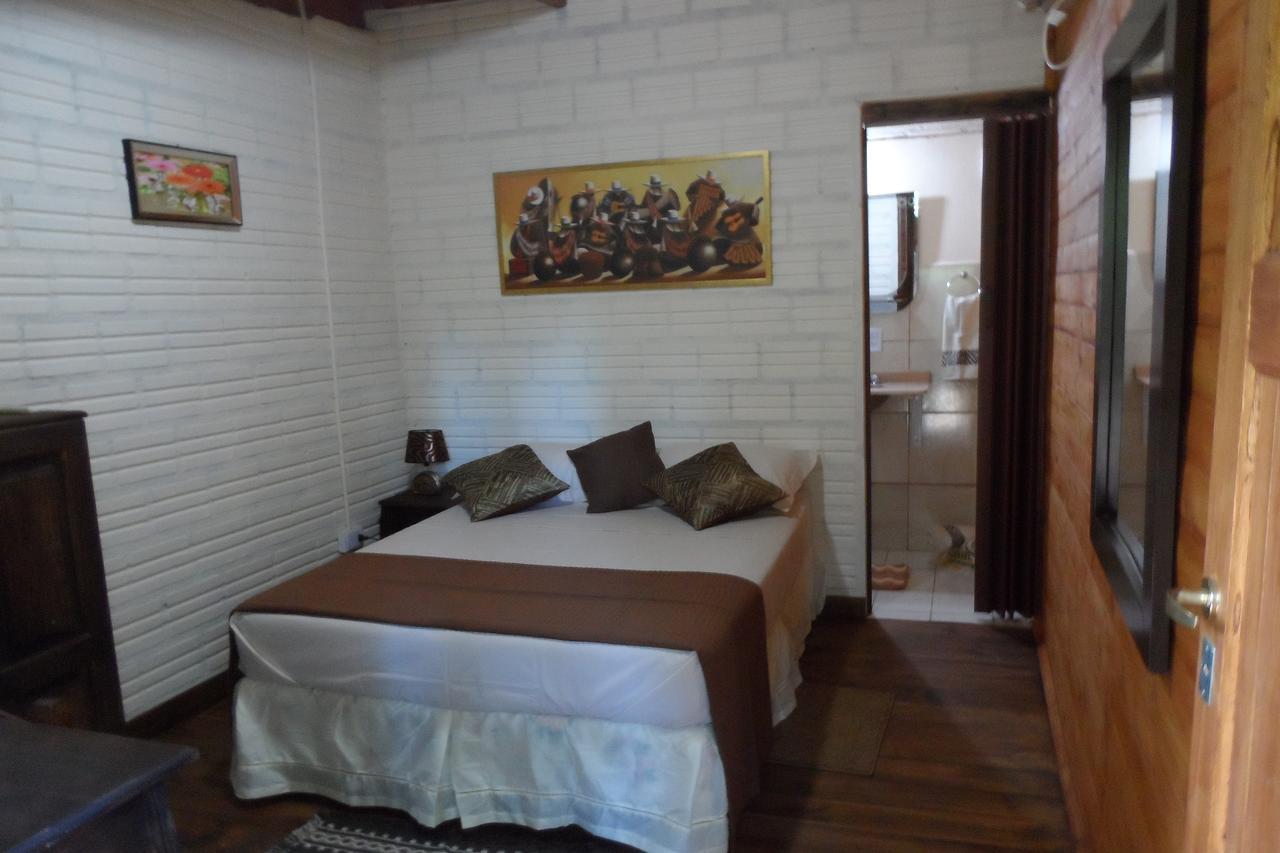 Garden Stone Hostel Πουέρτο Ιγκουασού Εξωτερικό φωτογραφία
