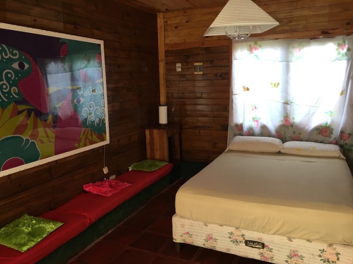 Garden Stone Hostel Πουέρτο Ιγκουασού Εξωτερικό φωτογραφία